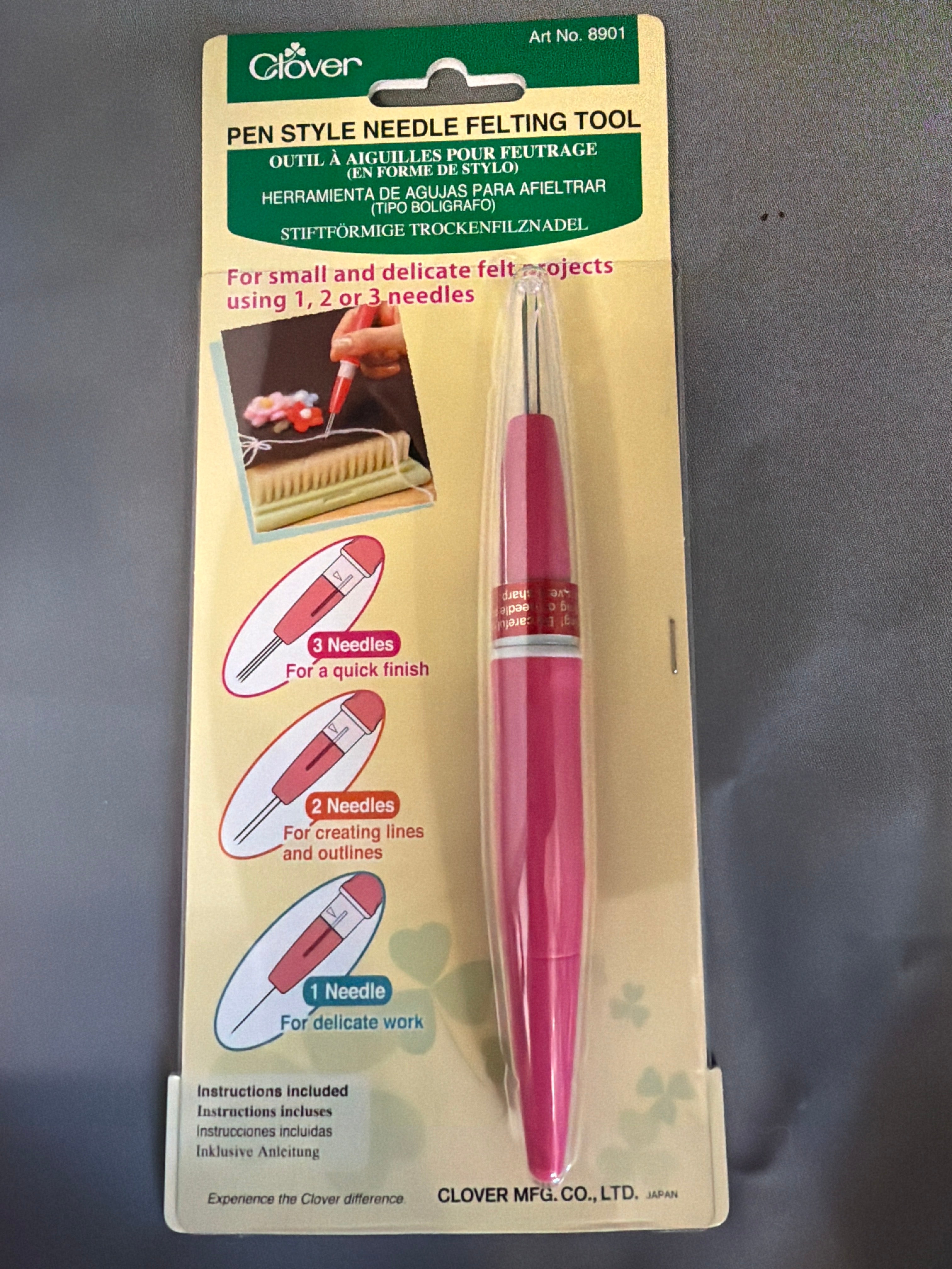 Pen style needle felting tool