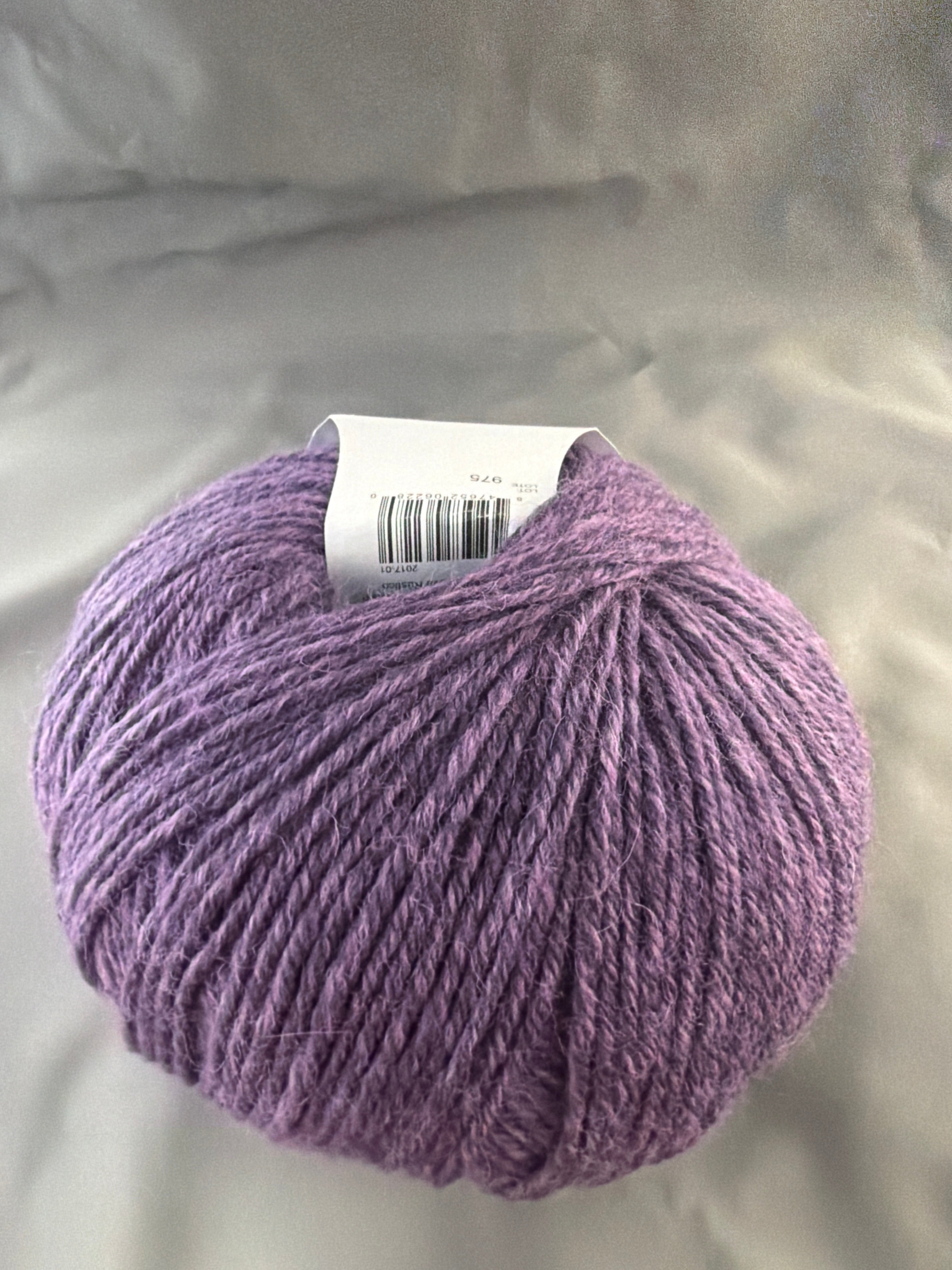 Deluxe worsted superwash